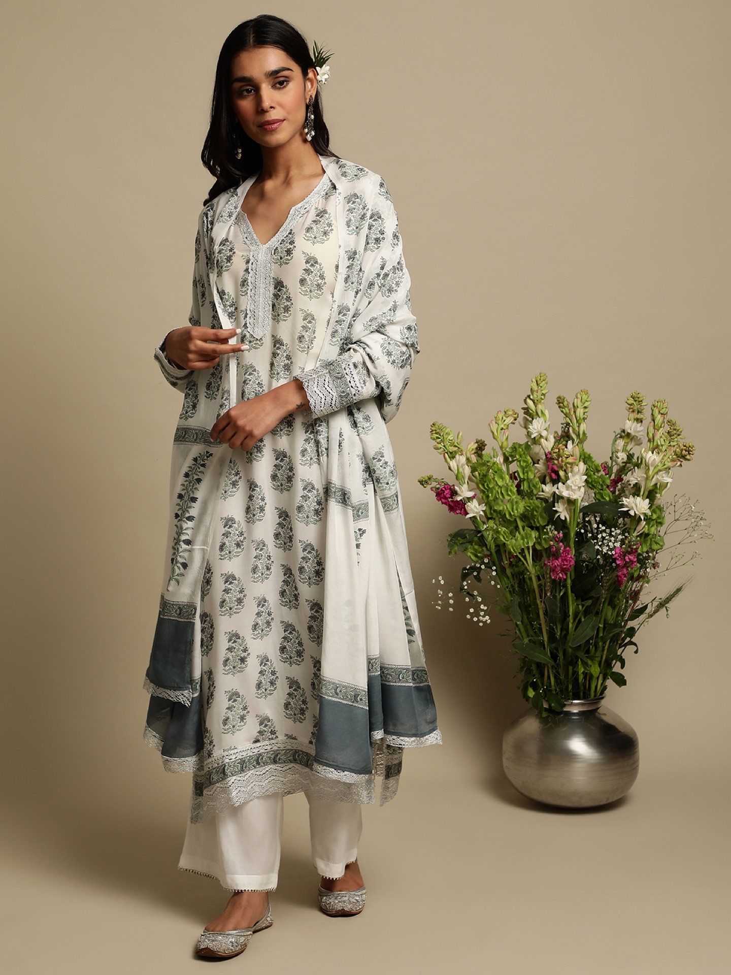 Yumi — Pink Rose Jaal anarkali with dupatta.